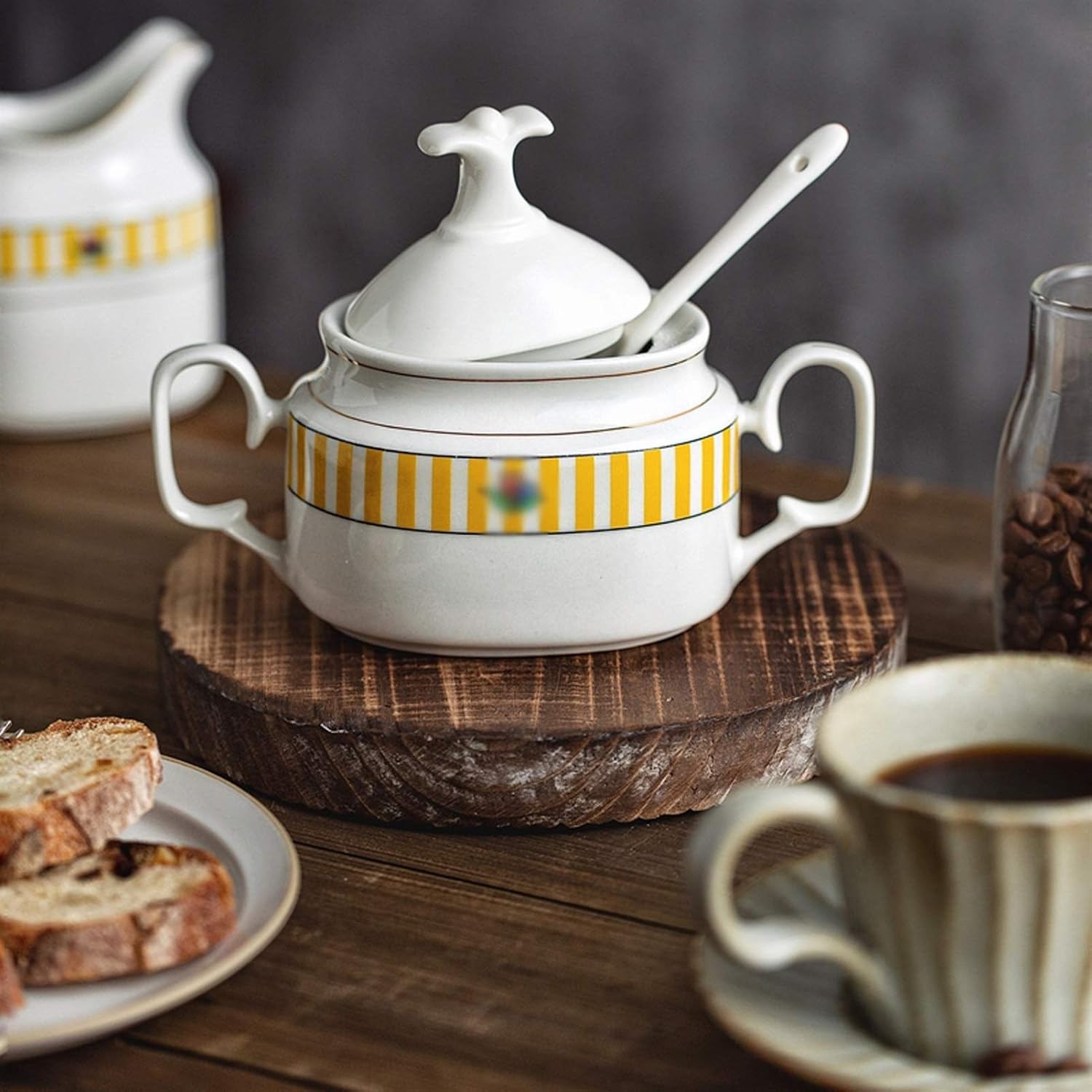 Sugar Bowl Ceramic Sugar Bowl Coffee Supporting Equipment Can Be Used As a Good Companion for Sugar Bowl Salt Bowl Tea Bowl and Multi-Functional Sugar Bowl Coffee Candy jar