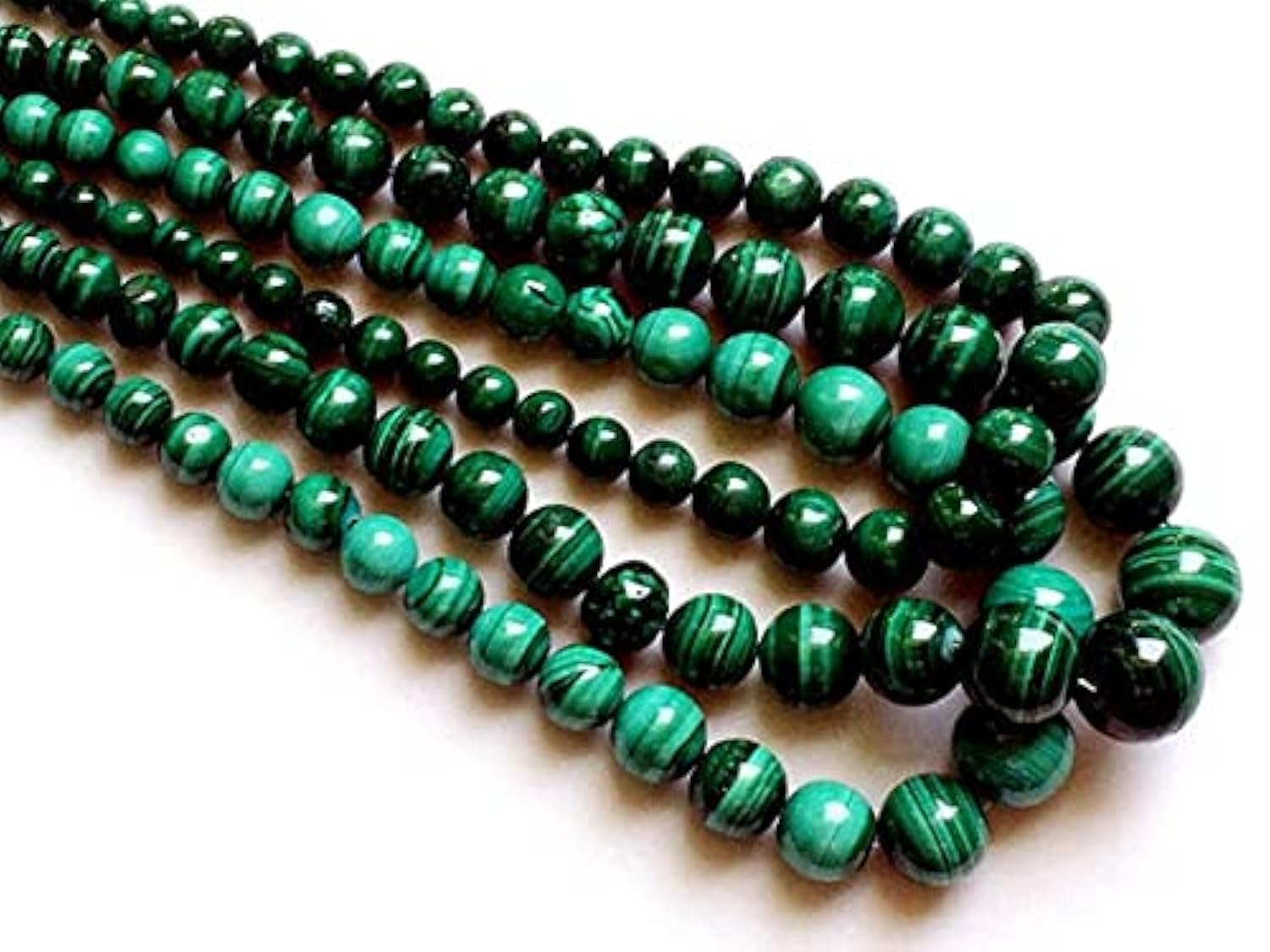Malachite beads naturelles de 7-9mm pour remplacer les imitations en plastique de vos colliers