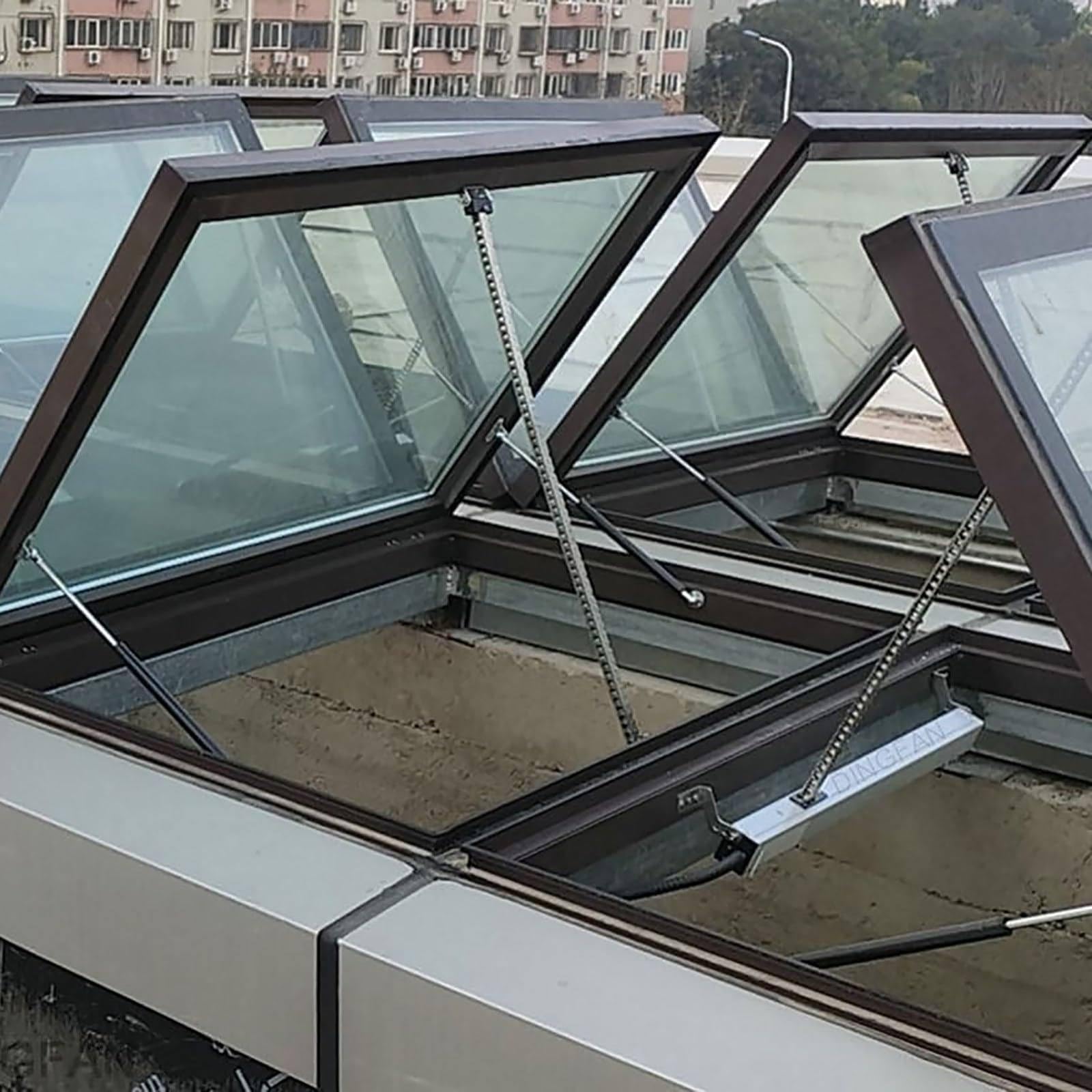 Produktbild von Elektrischer Fensteröffner Mit Funkfernbedienung & Regensensor – 600 N, Kettenantrieb, Hublängen 300–700 Mm, DC 24 V