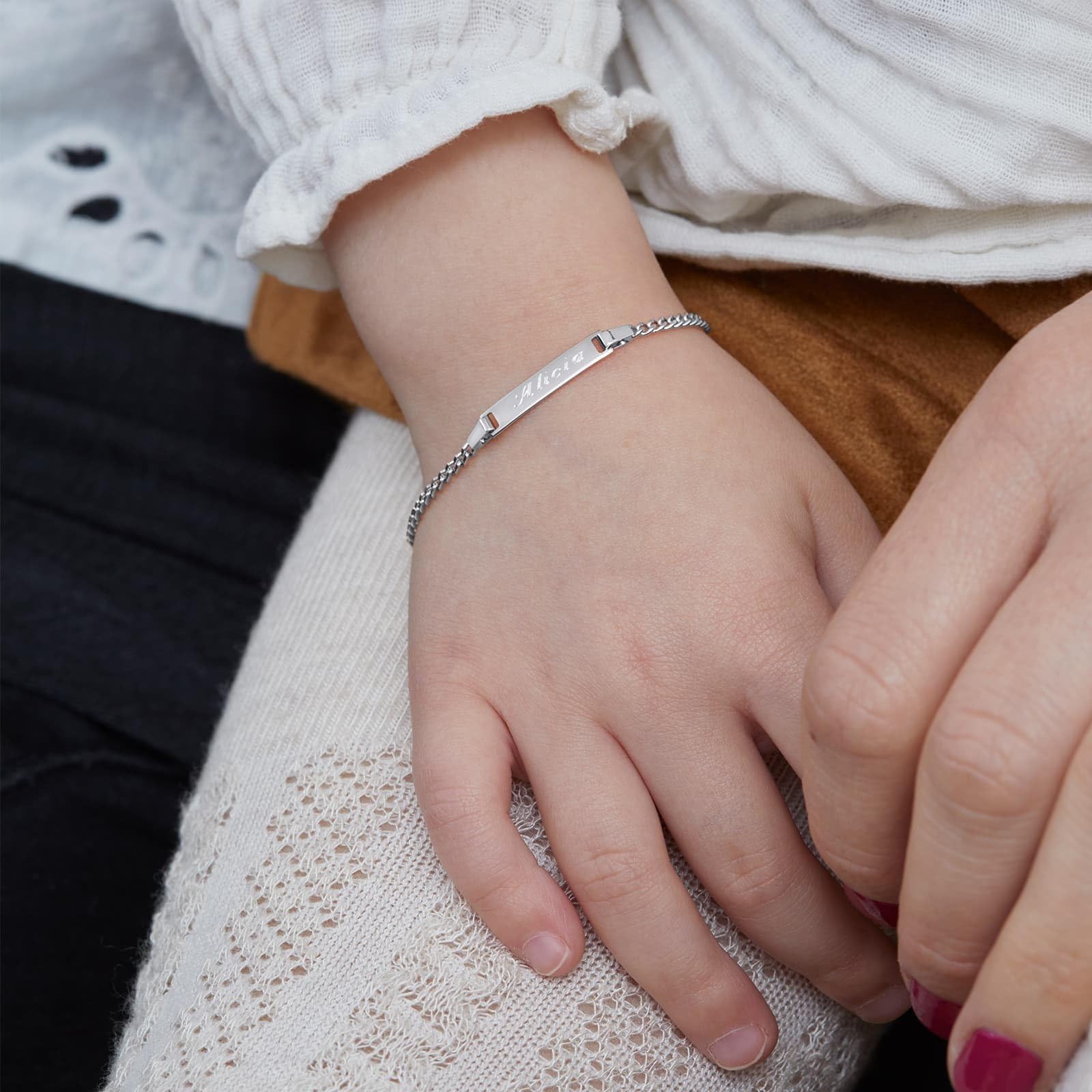Moments Precieux - Pulsera infantil con placa personalizada, color plateado