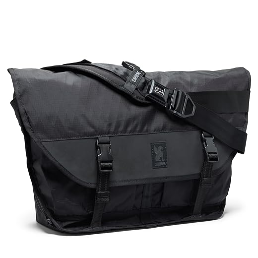 Chrome Citizen Messenger Bag — 24L Commuter