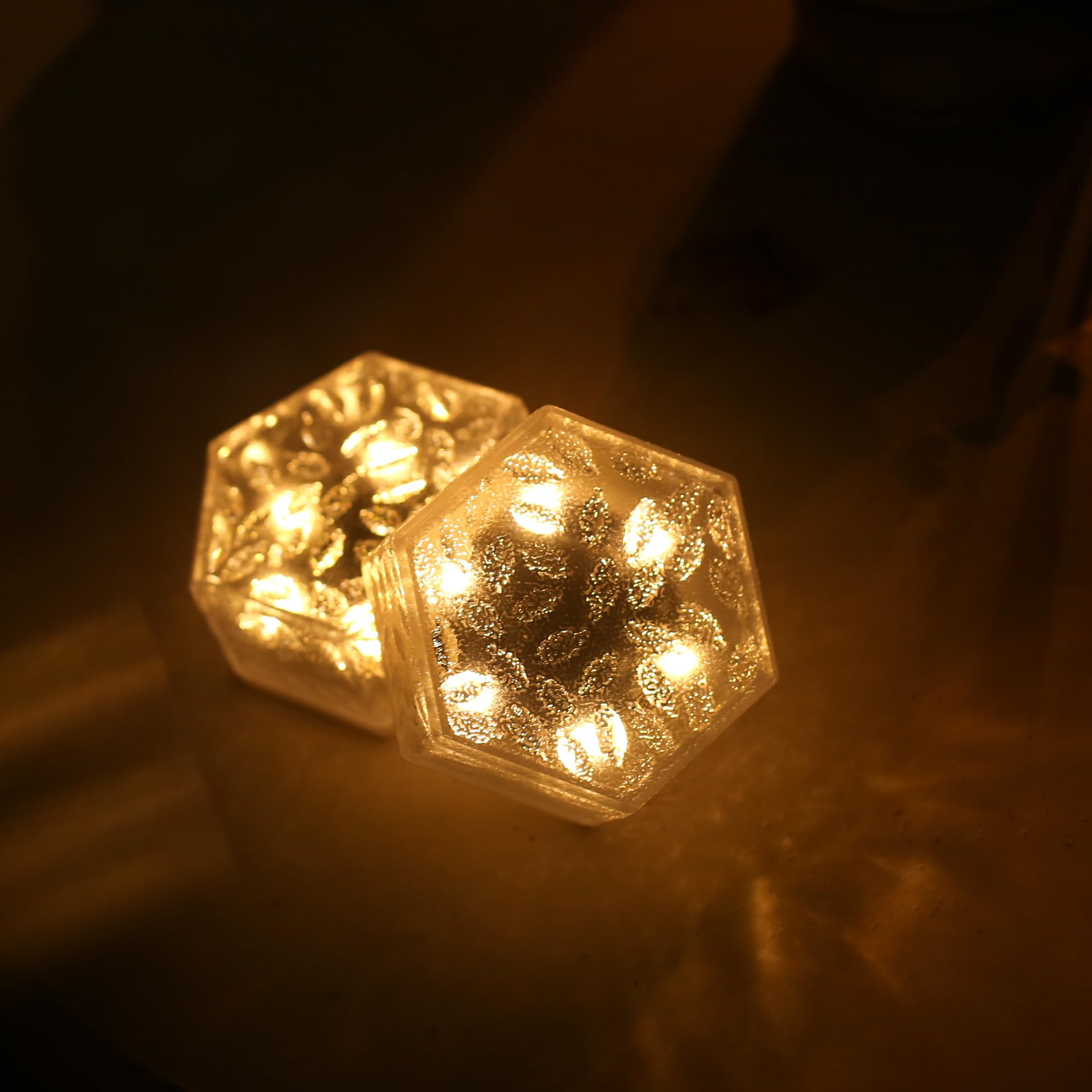 6 sztuk heksagramowych cegieł zewnętrznych zasilanych energią słoneczną LED w ścieżkach naziemnych patio podwórko ogród świecące światła dekoracja