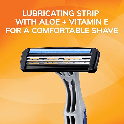 Miniatura 5 de BIC Sensitive 3 Maquinillas de afeitar desechables para hombres con 3 cuchillas para piel sensible, paquete de 12 unidades de afeitado