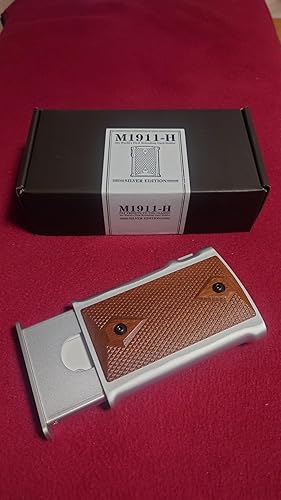 Amazon.co.jp: M1911 ハンドガン マガジン 名刺ケース リロード感