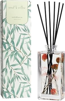 Wood & Willow Reed Diffuser Set with Dried Flowers Wild Rose & Oud