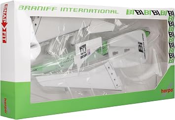 Herpa SnapFit Model Airplane Boeing 707-300 Braniff