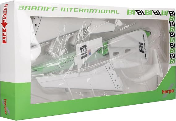 Herpa SnapFit Model Airplane Boeing 707-300 Braniff