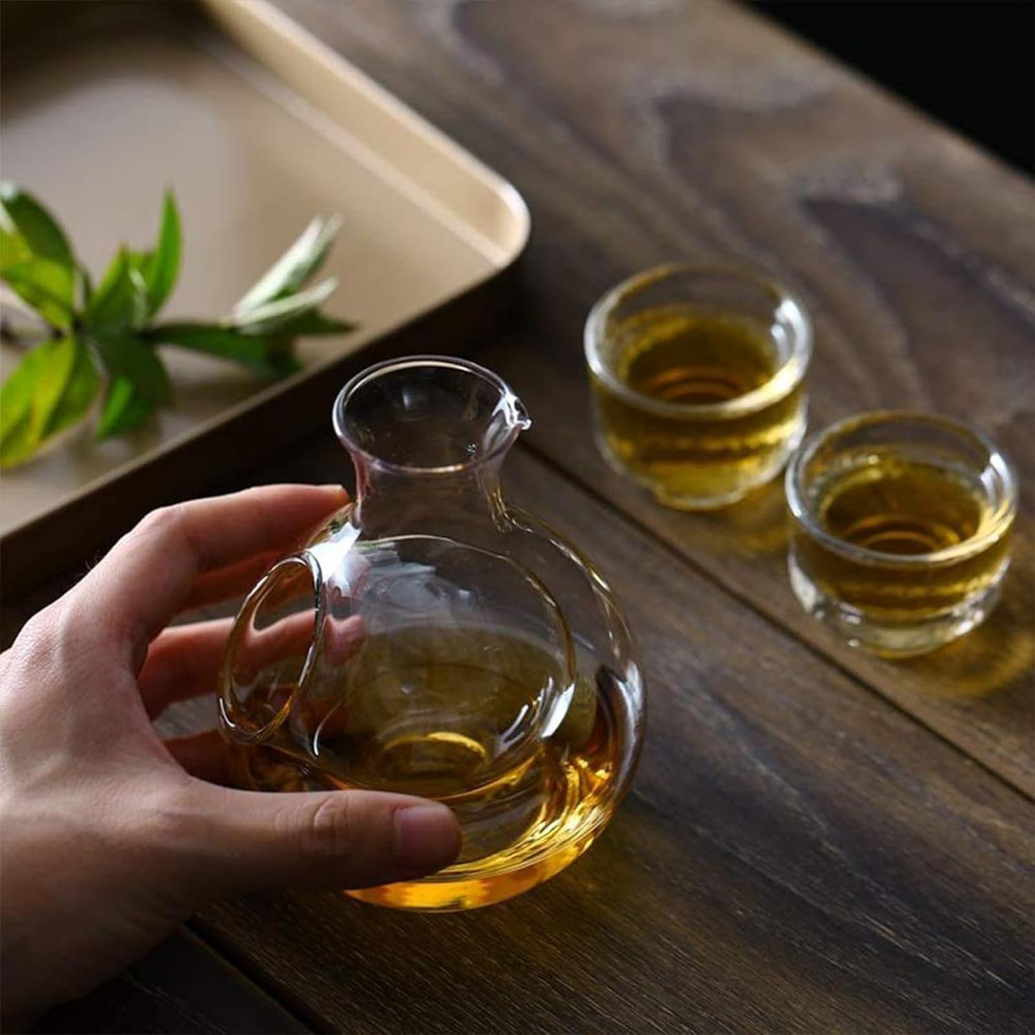 Japanese Crystal Glass Sake Dispenser Sake Jug Set,traditionally Sake Bottle Crafts Cup Sake Cup Set,Crystal Glass 6 Pieces with Wooden Tray Transparent