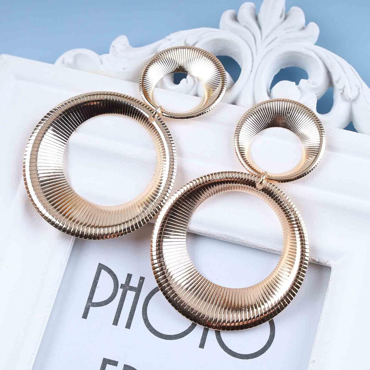 Vintage Large Circle Dangle Earrings Hollow Hoop Drop Earrings Gold Big Circle Earrings Exaggerated Hoop Earrings Jewelry for Women - Image 6