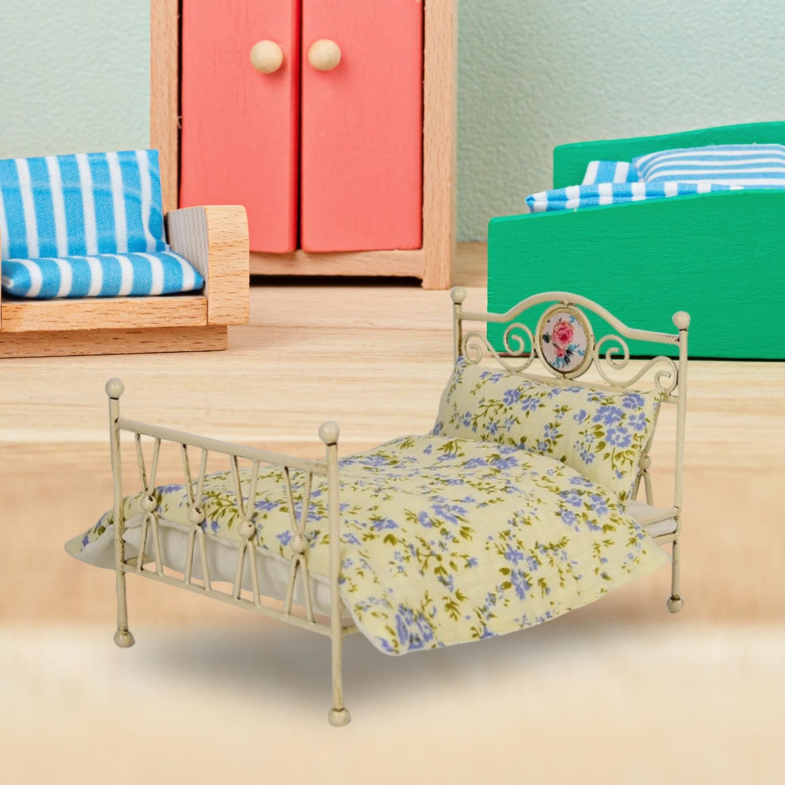 Letto Giocattolo 1/6 Per Bambole In Ferro