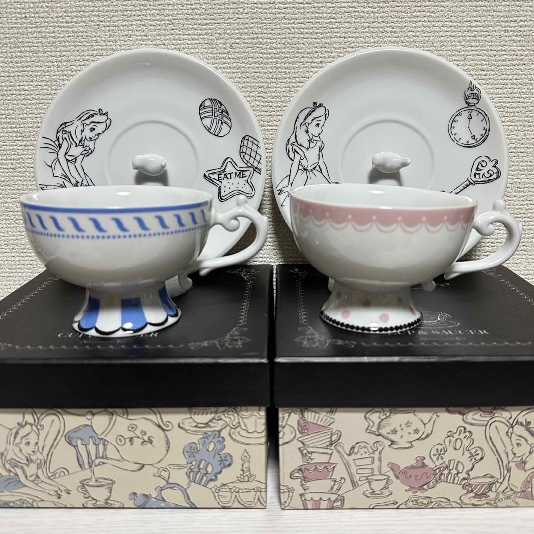 不思議の国のアリス　クッション　２個セット afternoontea】不思議の国のアリス クッション 2点セット