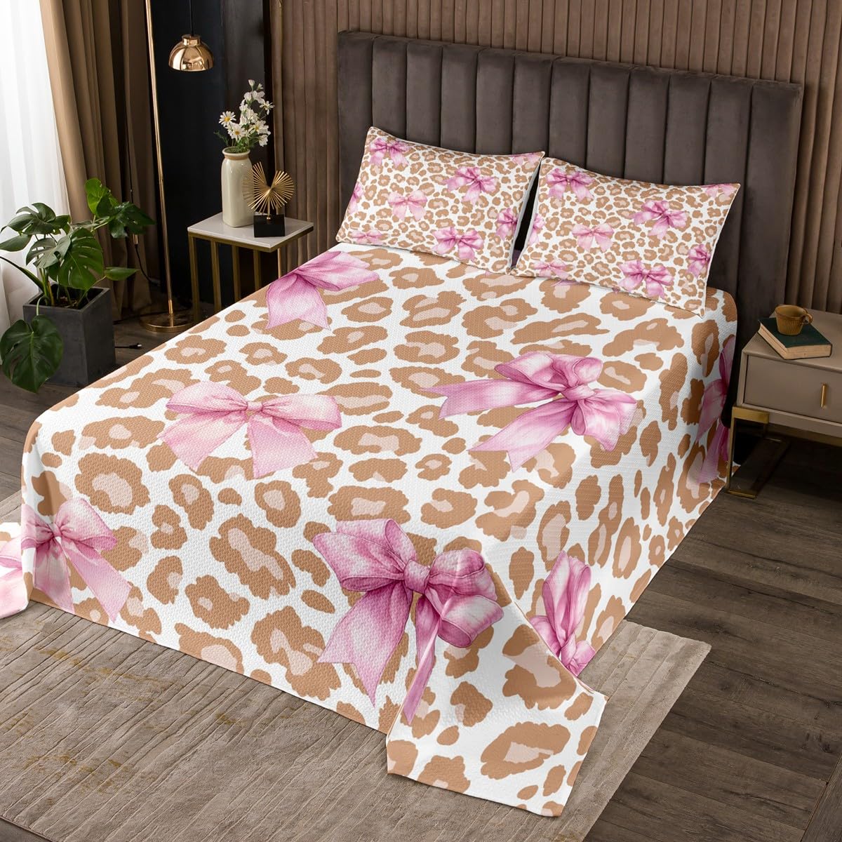 Manfei Cartoon Bowknot Quilt Bedding Set Queen,Kids Girls Woman Coverlet Bedspread,Wild Giraffe Skin Printed Lightweight Bedding Bed Cover,Farmhouse Safari Aniaml Bedspread Set (1 Quilt+ 2 Shams)