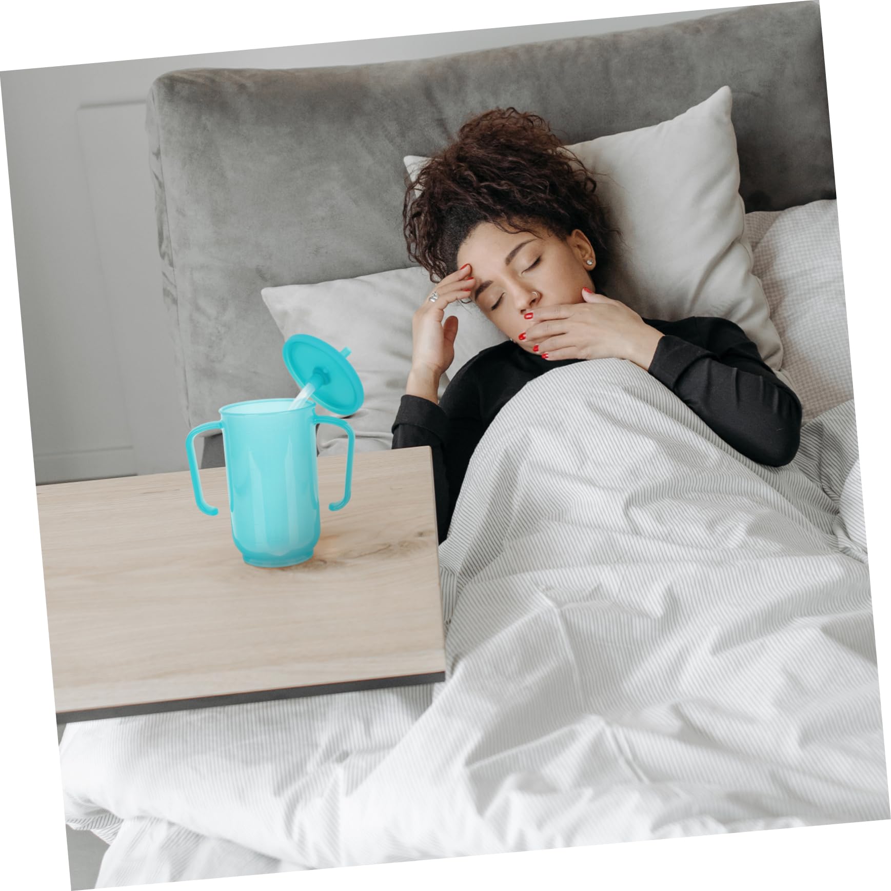 3 Pezzi Tazza Antigoccia per Anziani con Cannuccia e Manici Bicchiere Ergonomico per Pazienti Disabili e Convalescenti per Diete Liquide e Comfort