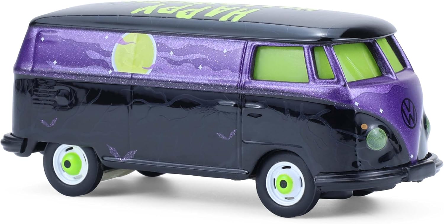 Greenlight Collectibles 1:64 V-Dub Type 2 Panel Van – Halloween – Spooky Night with Glow in The Dark Windows 30556