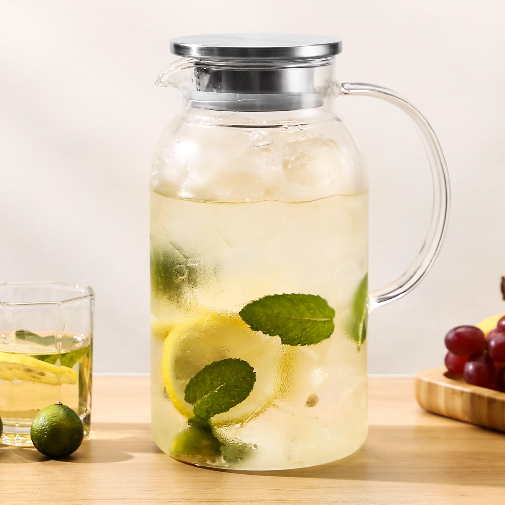 Jarra de vidrio de 68 onzas con tapa, jarra de vidrio para agua caliente/fría. Jarra de 0.5 galones, 2 unidades. Jarras de agua de vidrio para café frío, té helado, leche, tarro de té solar