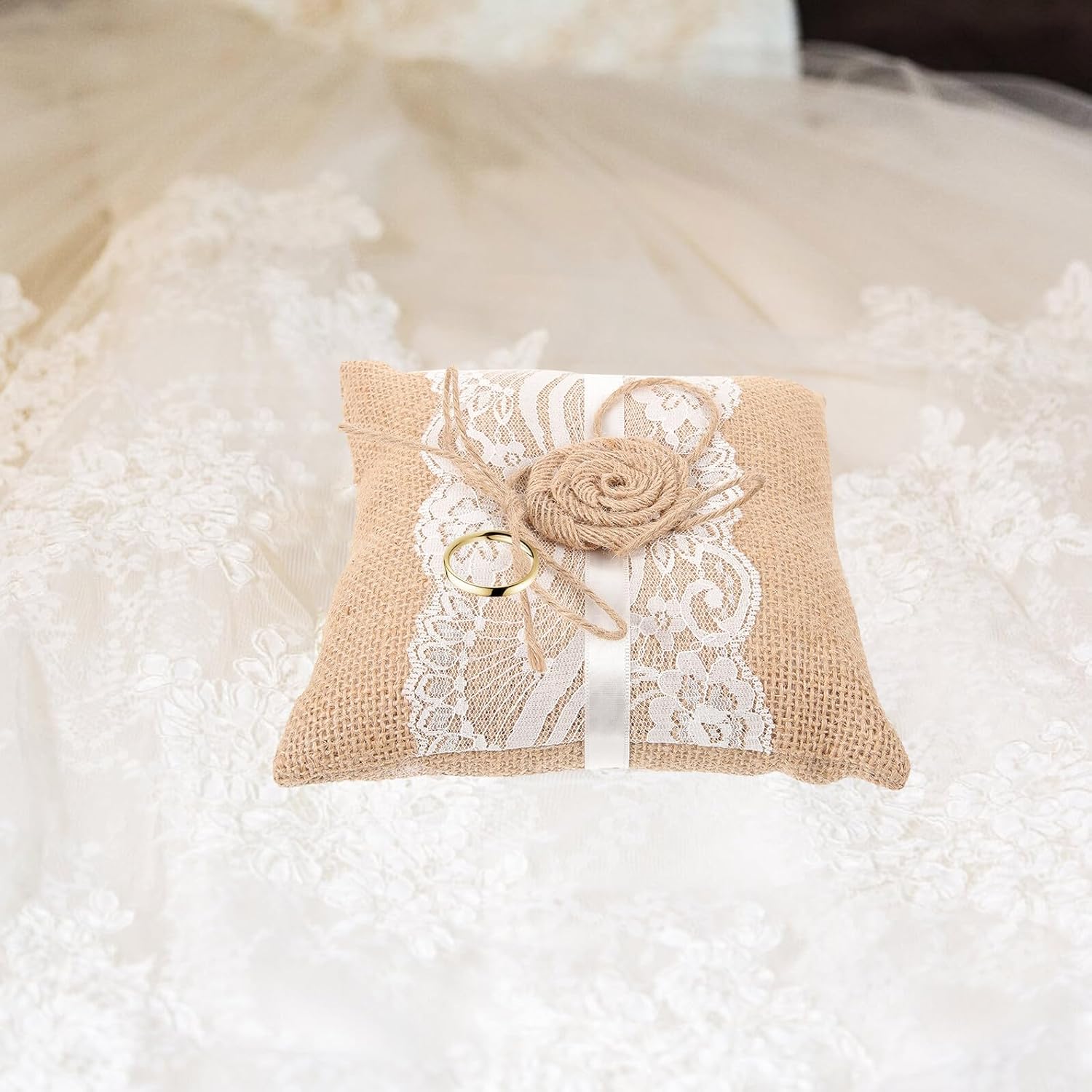 UKCOCO Linen Wedding Ring Pillow Cushion with Burlap Jute Fabric, Lace Flower Accent, Square Ring Bearer Pillow for Wedding Ceremonies and Engagement Parties Style