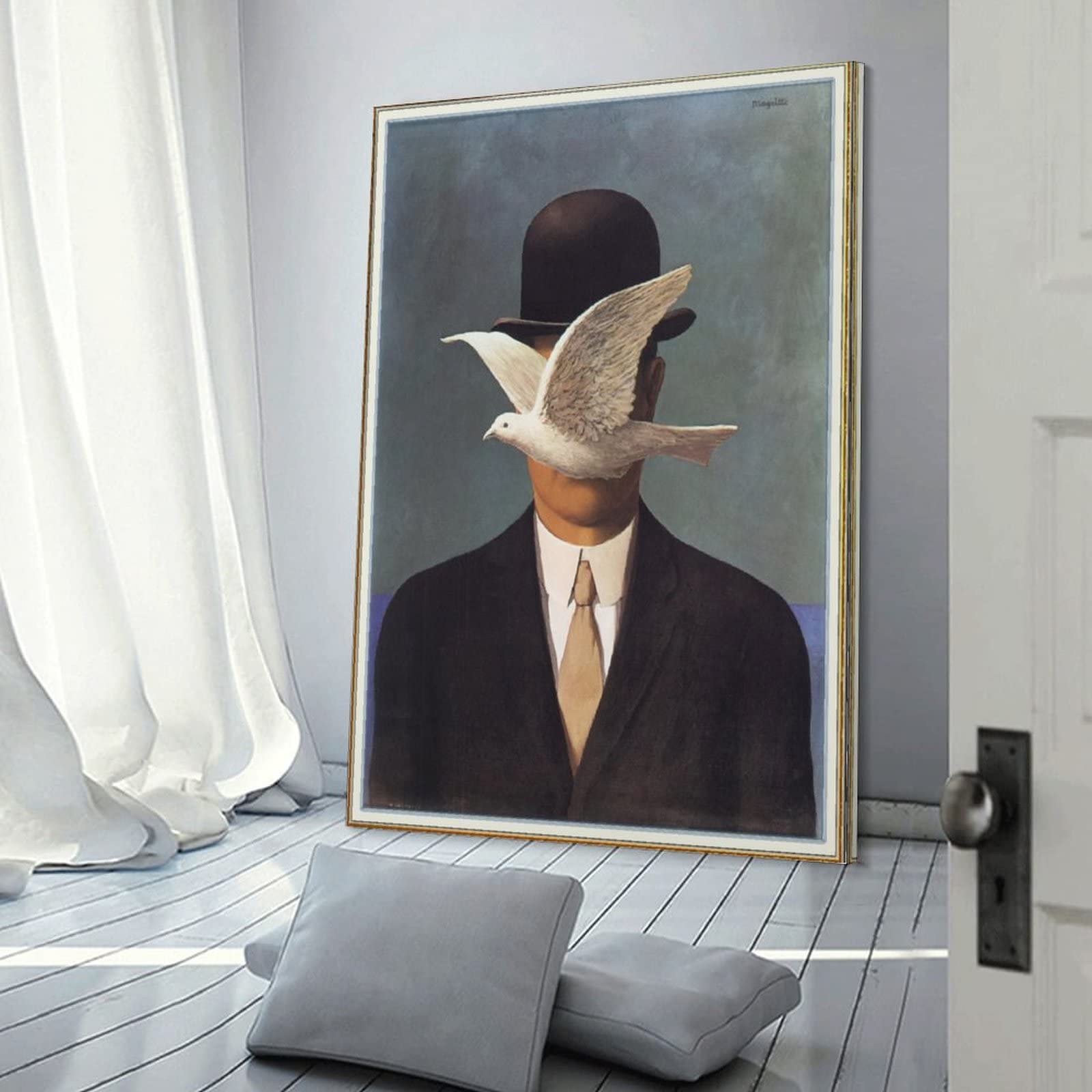 額装済/山高帽の男 2013（ルネ マグリット）