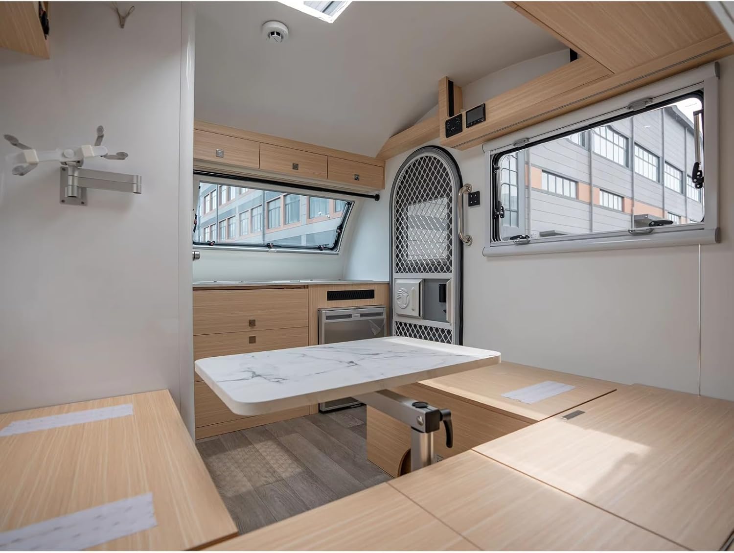 Mobile Camping Trailers for Sale, Equipped with Beds, Kitchens, and Tables, Suitable for Outdoor Living and Camping Trips