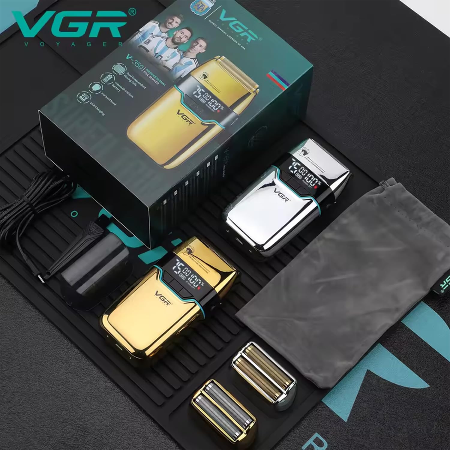 VGR V-350 Foil Shaver and included accessories