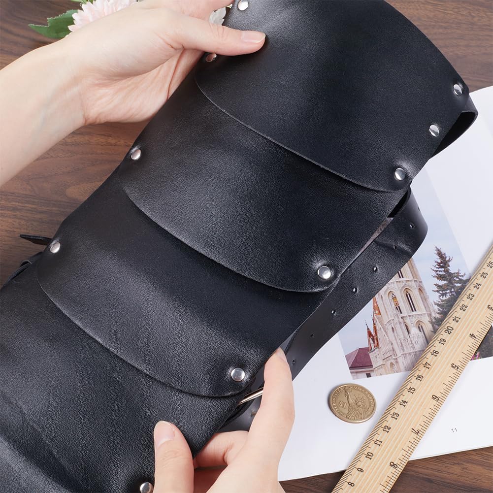 GORGECRAFT 4pz Accesorios de Disfraz Medieval para Hombre Correa de Hebilla Ajustable Armadura de Cuero de Un Solo Hombro Protectores de Brazo de Cuero Negro PU Kit de Cinturón Cosplay Halloween