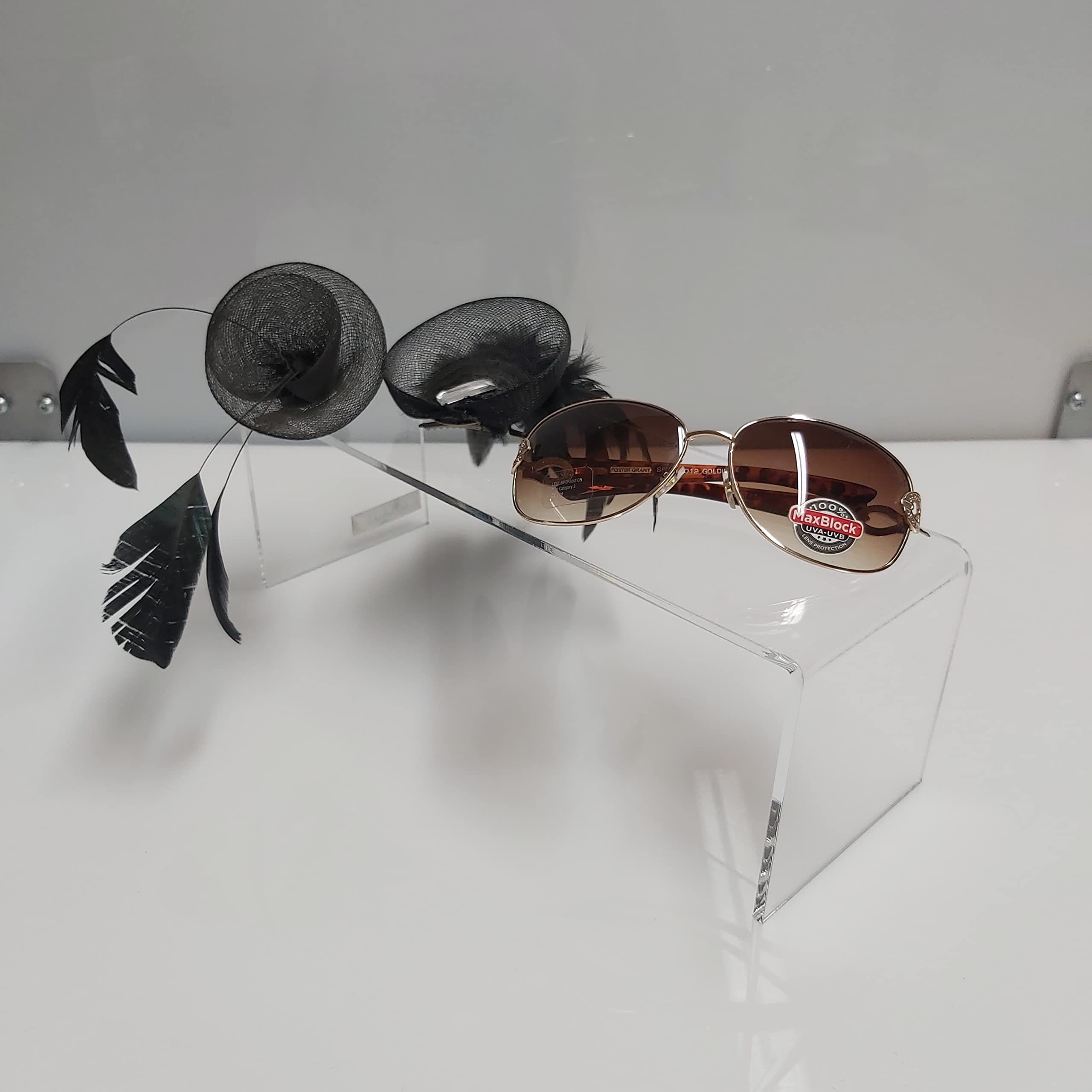 Display Stands Clear Acrylic Plinths - Riser Display For Crafts, Collectables, Jewellery, Retail (Dsl8+) (300Mm X 100Mm X 100Mm)