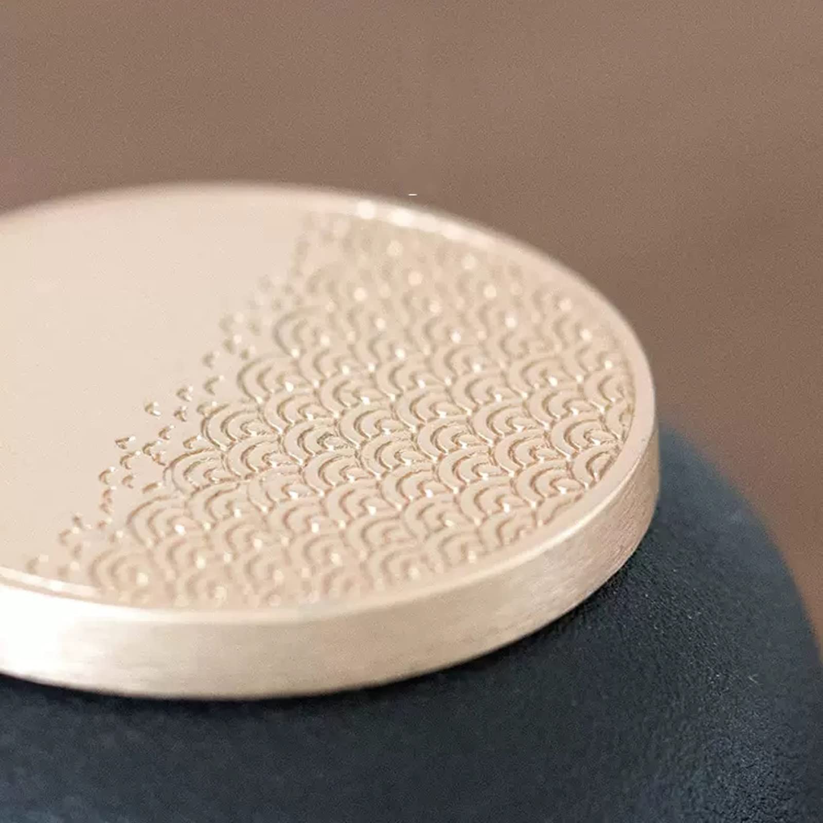 Praktyczny Zestaw 4 małych ceramicznych pojemników na blat kuchenny | 4 kolory, ze złotą pokrywką, słoik do przechowywania żywności do przechowywania kawy, herbaty, przypraw