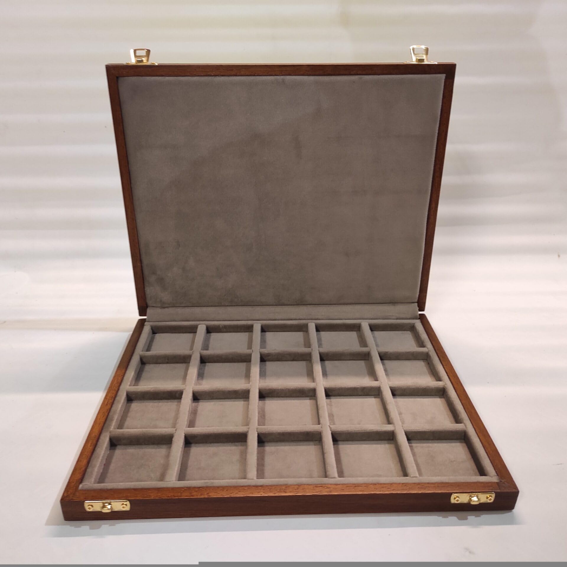Coffret numismatique en Bois Massif et Velours, 20 Cases 38x38 mm, médaillier Artisanal Fait Main, pour pièces et médailles de Collection