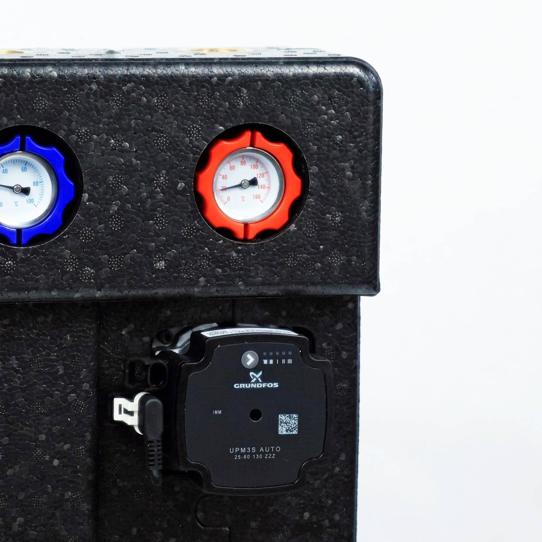 SUNEX® Pumpengruppe für Heizkreis GPO DN25 mit GRUNDFOS UPM3S Auto 25-60 Umwälzpumpe – Heizkreisstation mit Wärmedämmung, Thermometern & Rückschlagventil, AG 1½″ / IG 1″, max. 6 bar, 90 °C