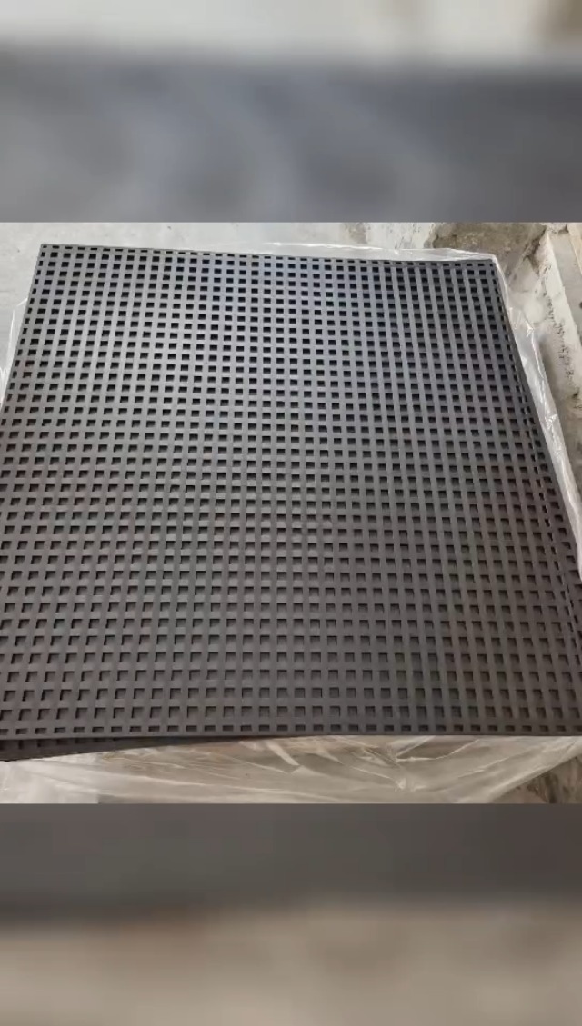 ウエイトトレーニング ISOLATOR Pads Box Black ウエイトトレーニング ISOLATOR Pads Box Black Seat/Pad