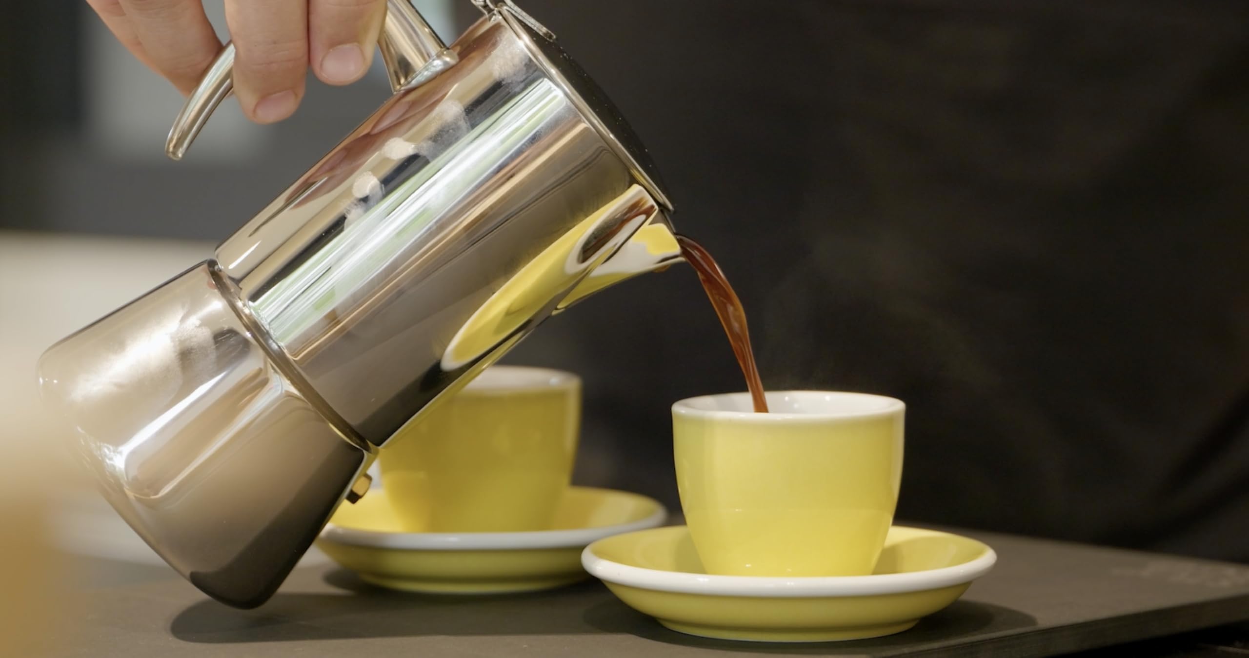 VIA CREMA MOKA DE ACERO INOXIDABLE - Jarra de Espresso de 4/6 Tazas [200/300 ml] (4 Tazas / 200ML)