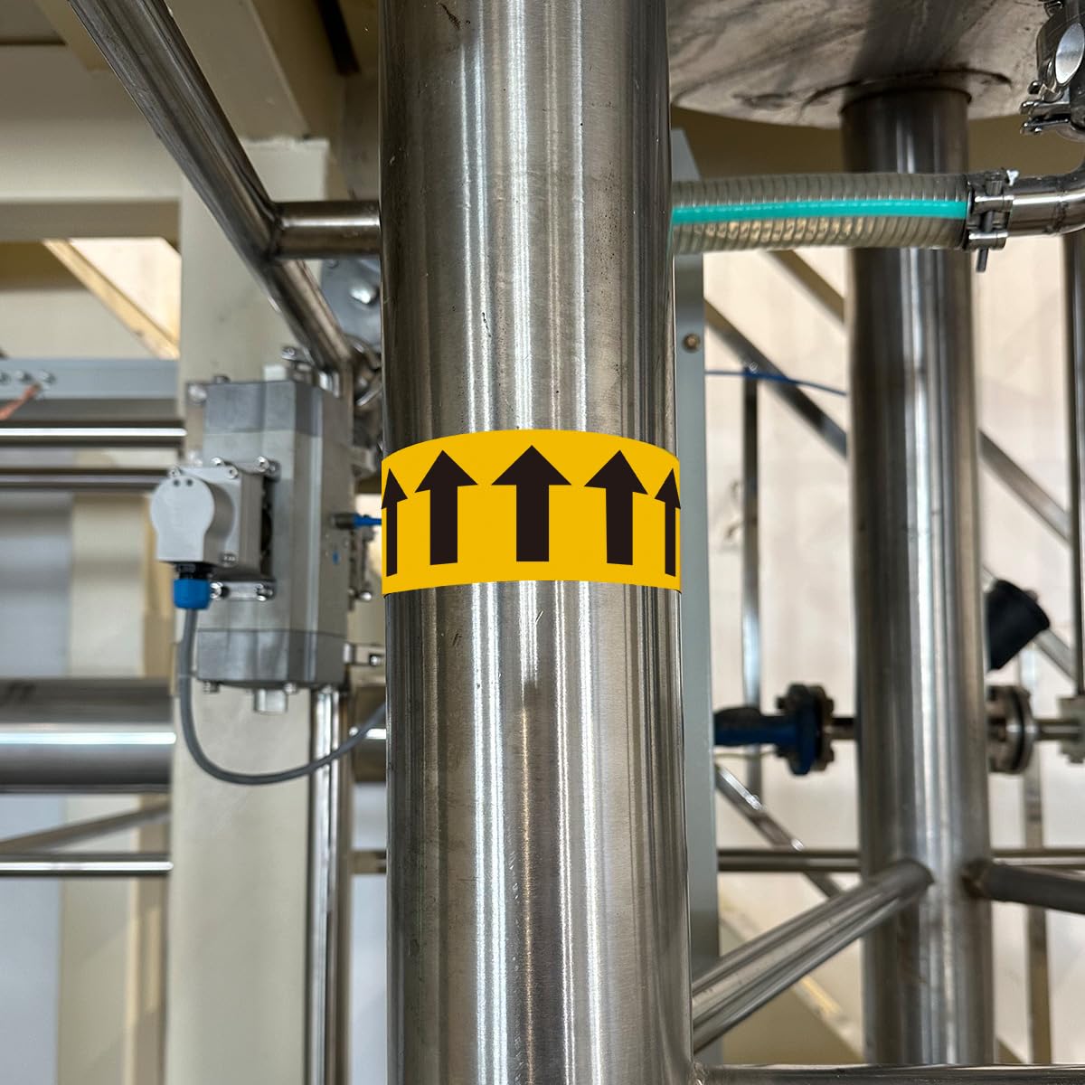 Beiyier 2-Pack Pipeline Flow Arrow Tape, Adhesive Vinyl Graphics Marking Sticker, Labels for Images Identification, Black on Yellow, 1.97" W x 65.6' L