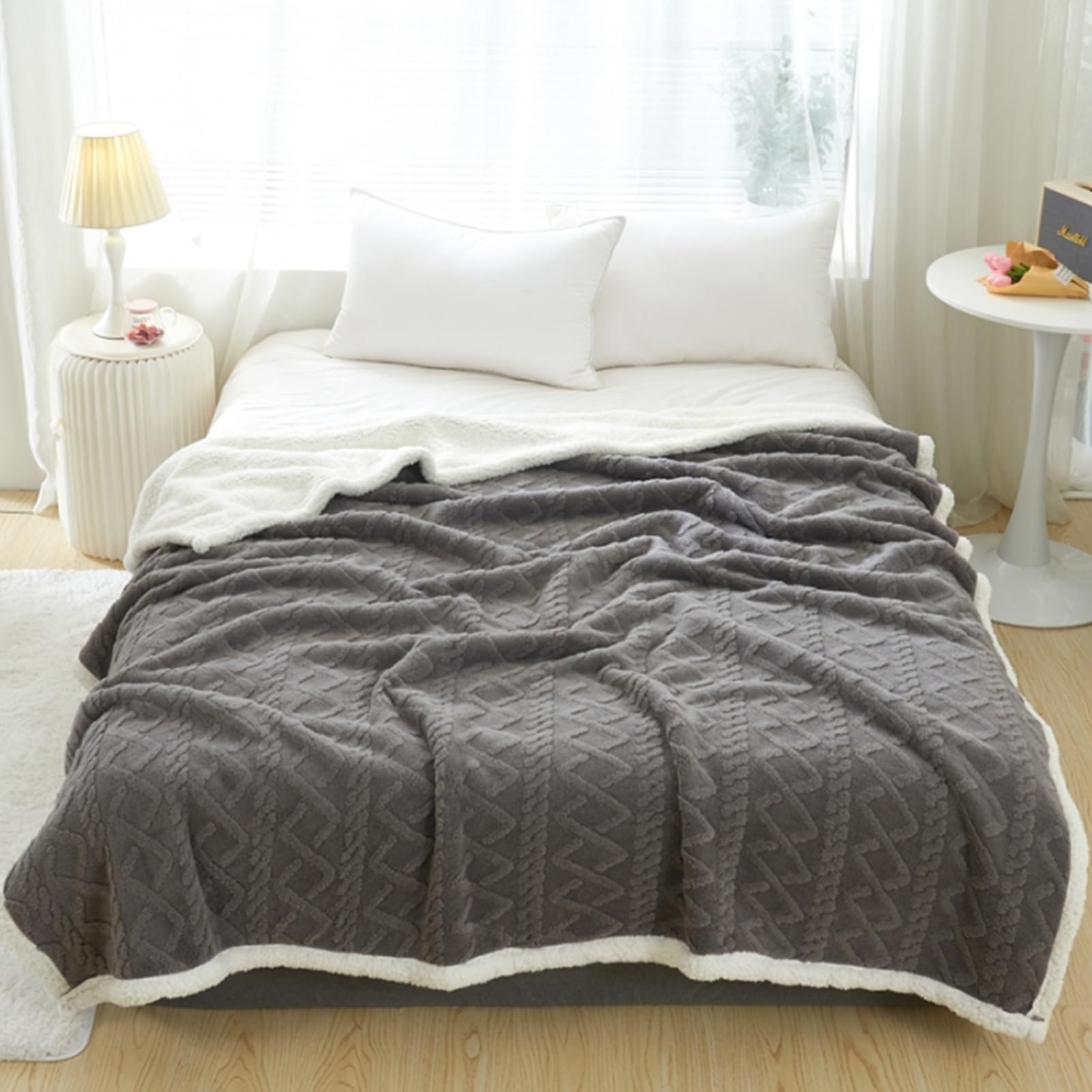 King Size Twin Plush Throw Bed Blanket(200 * 230cm), Soft Comfy Reversable Flannel Blanket All Season,Warm and Plush Blanket For Bed Sofa Travel Couch (Dark Gray)