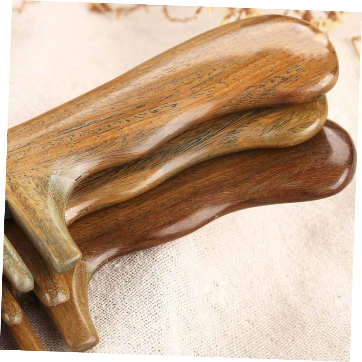 Beavorty Sandelholzkamm Mit Breiten Dichten Zinken Massagekamm Aus Sandelholz Natürlicher Haarkamm Für Entwirren Und Massieren Handlicher Holzkamm Für Haarpflege