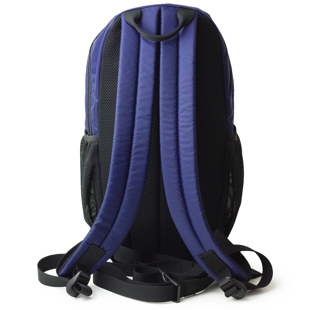 NOMADIC ブラック リュック Amazon.co.jp: NOMADIC ノーマディック ナイロン復刻 デイパック