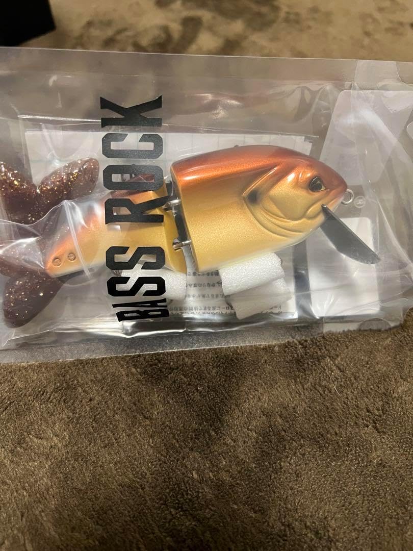 バスロックニヒルカワウソシャイナー