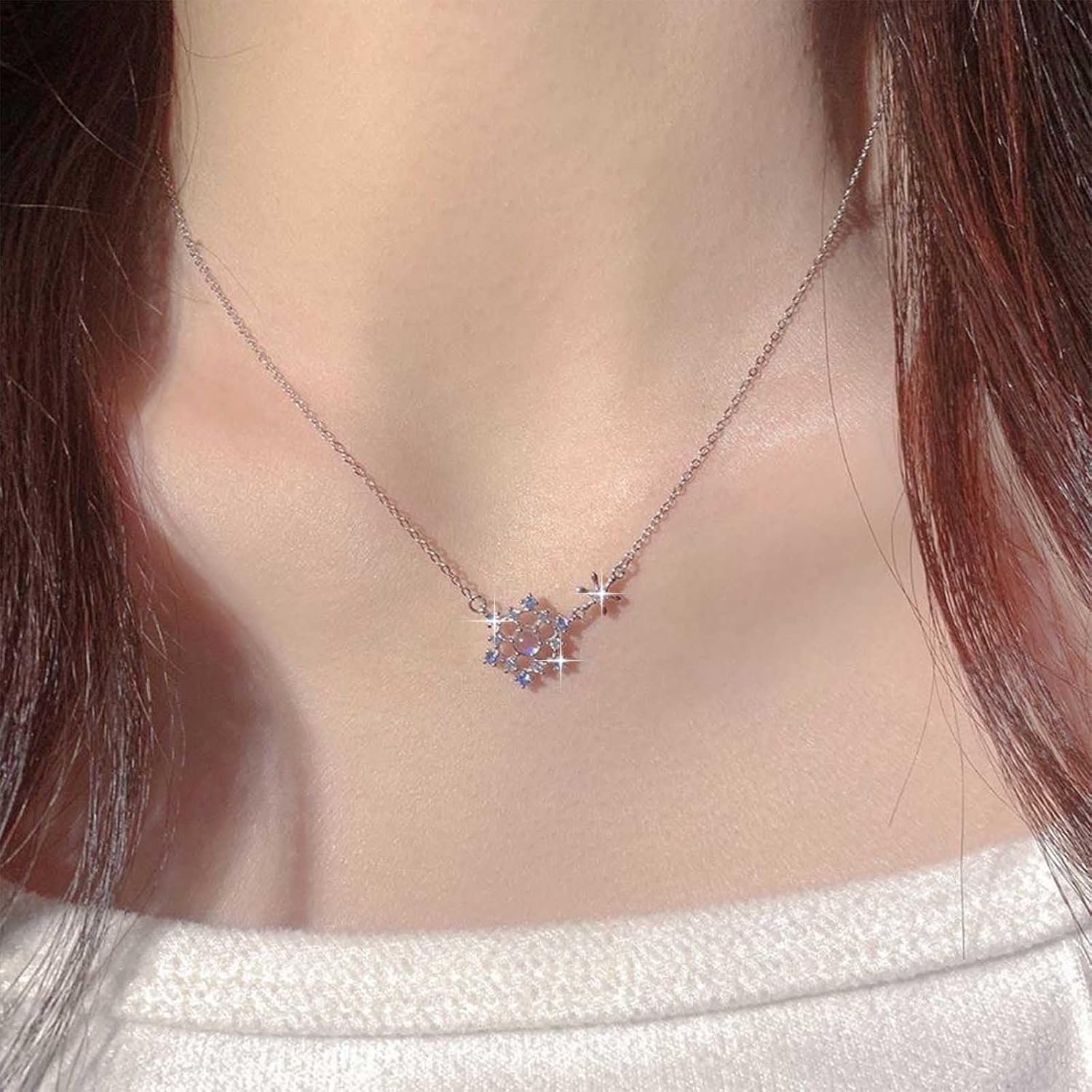 Vintage Crystal Snowflake Pendant Necklace Rhinestone Snowflake Choker Necklace Sparkly Crystal Choker Necklace Silver Cz Crystal Necklace for Women - Image 2