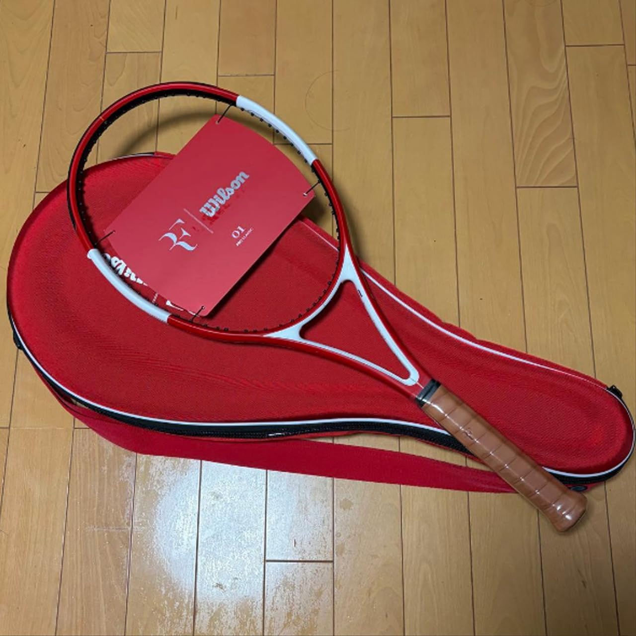 RAQUETE DE TENIS WILSON RF 01 PRO CLASSIC EDIÇÃO LIMITADA 98in