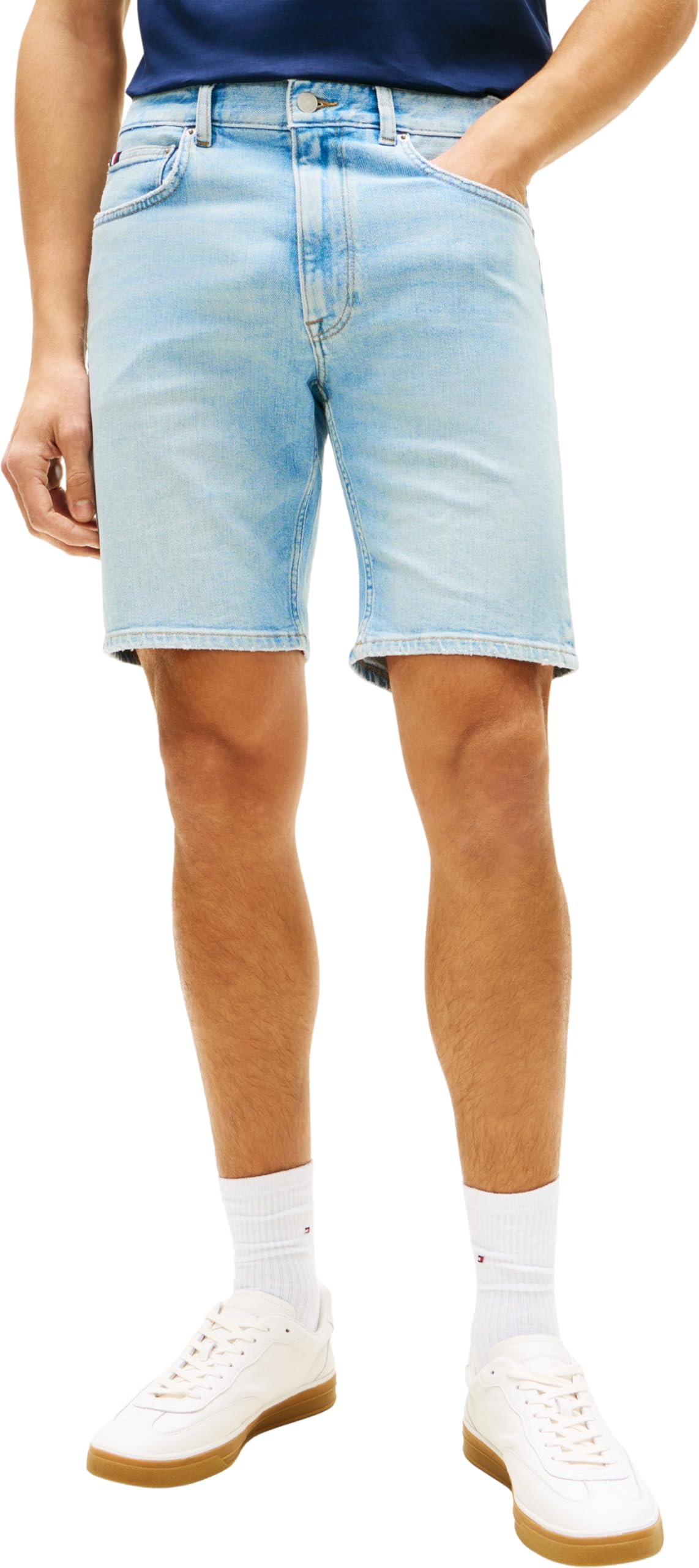 Mode von Calvin Klein & Tommy Hilfiger