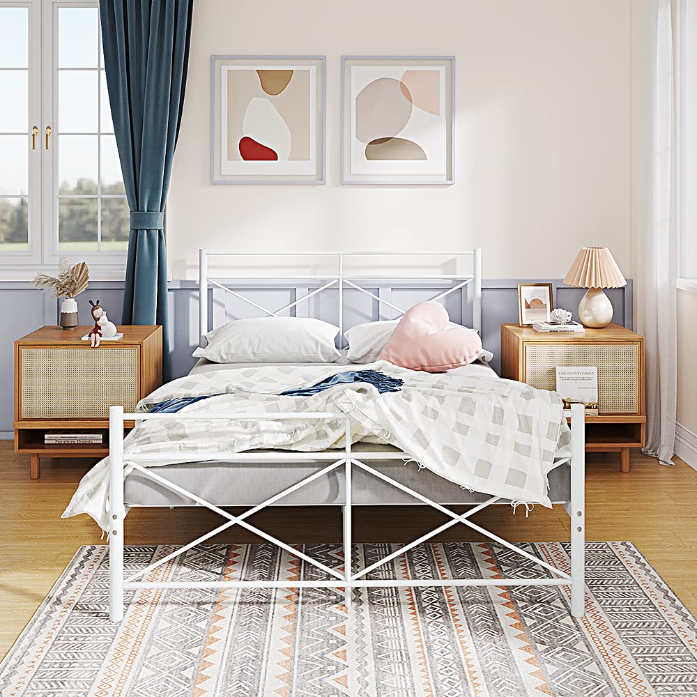Buy WEIBO 4FT6 Luxury Designed Double Metal Bed Frame with Crystal