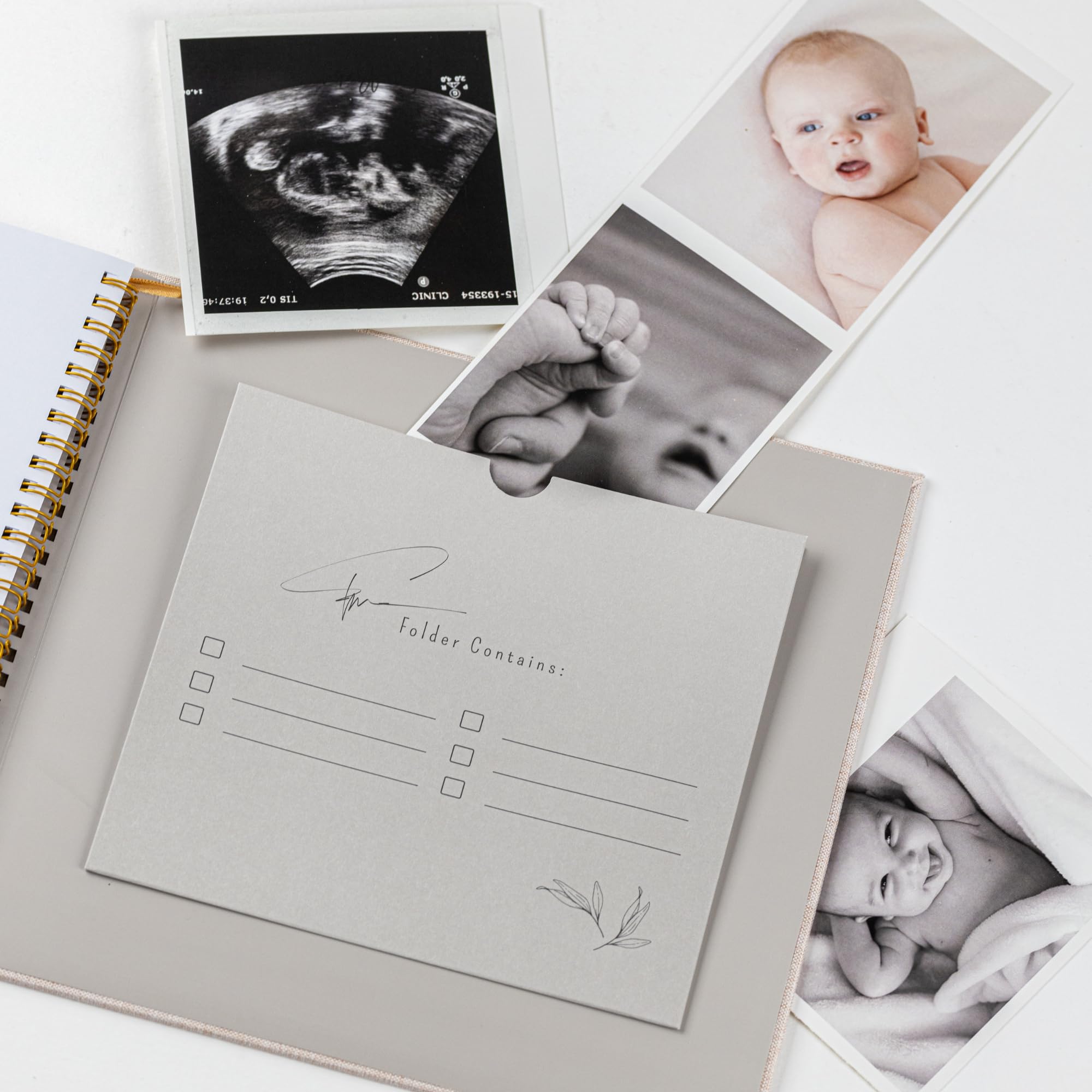 Joss & Lac Design Gender Neutral | Minimalistisches Erinnerungsbuch für Baby Junge oder Mädchen in den ersten 5 Jahren – ein Meilenstein-Buch, um jedes Ereignis von der Geburt bis zum Alter von 5