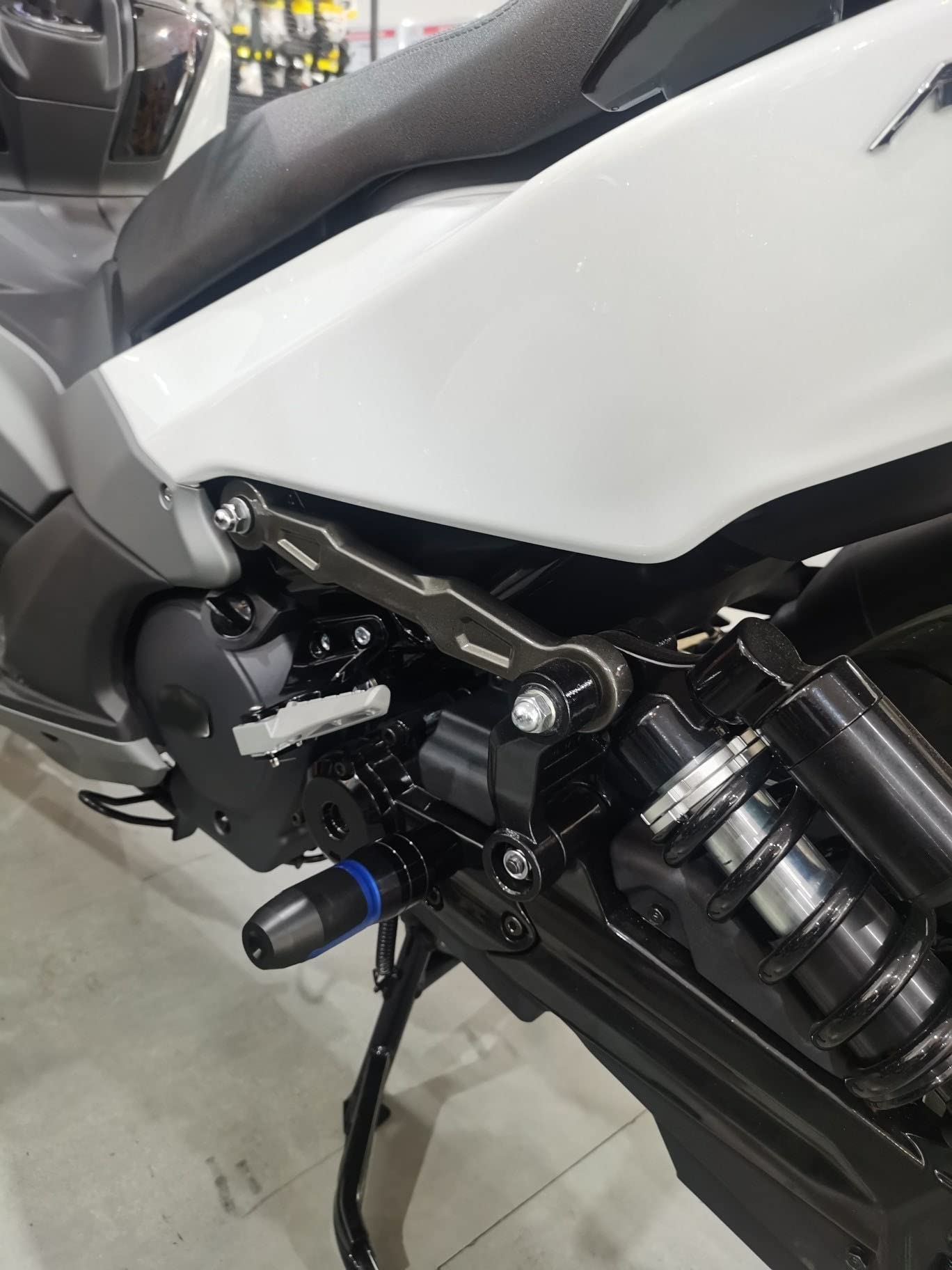 Coole 3D S-Logo Aufkleber Für Suzuki Motorräder - 2er Set In Silber