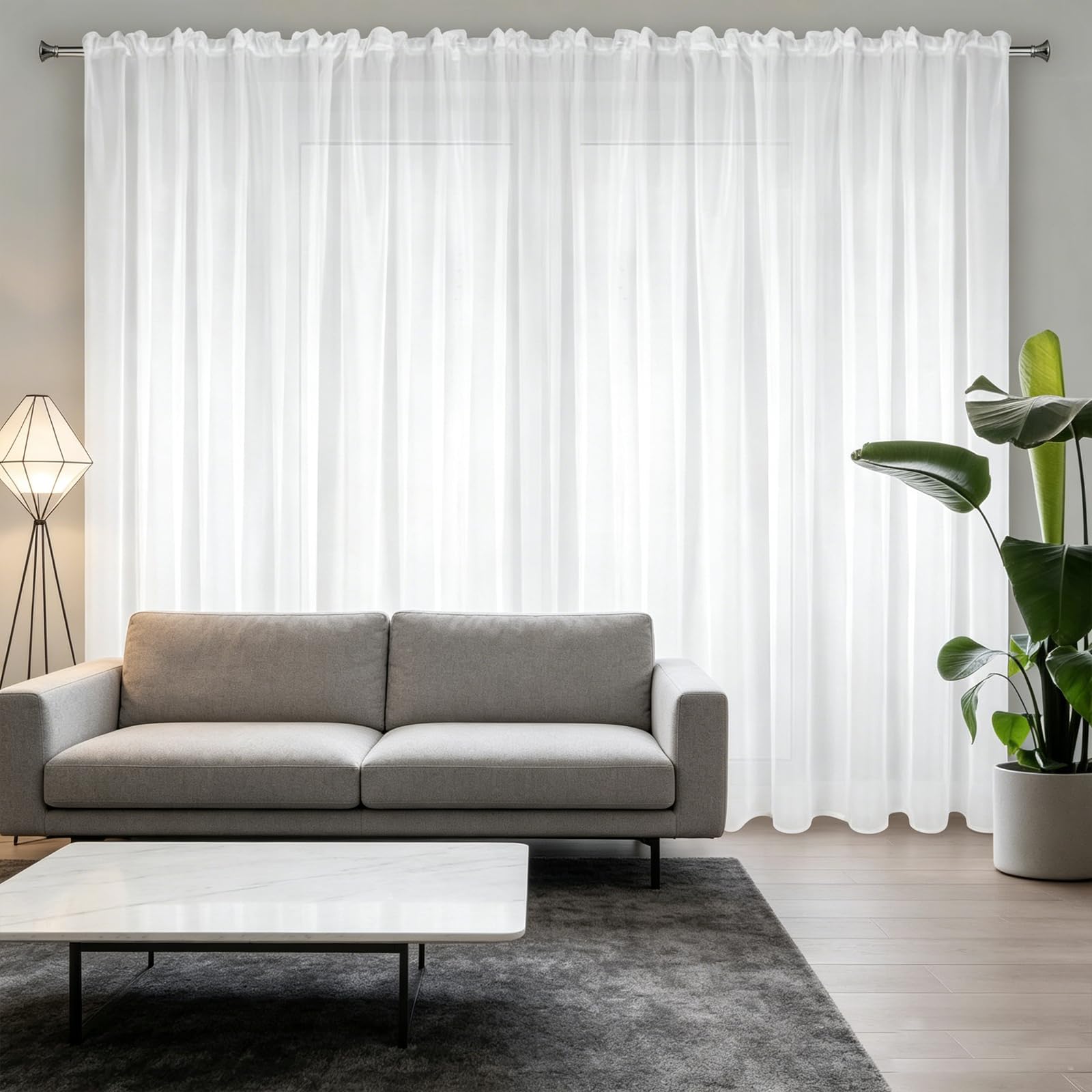 Cortinas dormitorio transpirables y visillos ligeros blancos para suavizar la luz solar