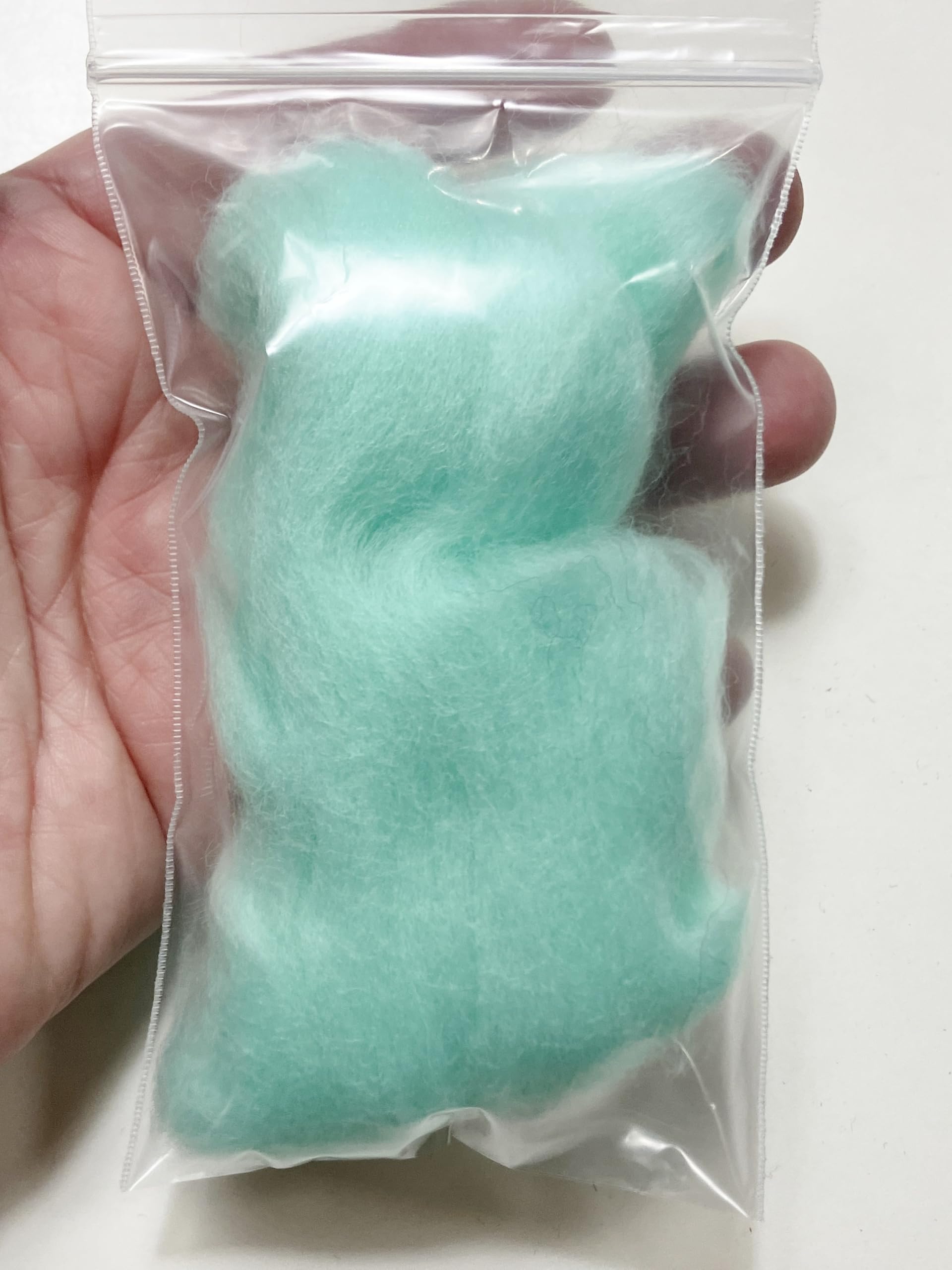 LM094-005 MOREZMORE Wool Roving for Needle Felting 5g Mint Blue Green Merino 100% Wool Fine Grade