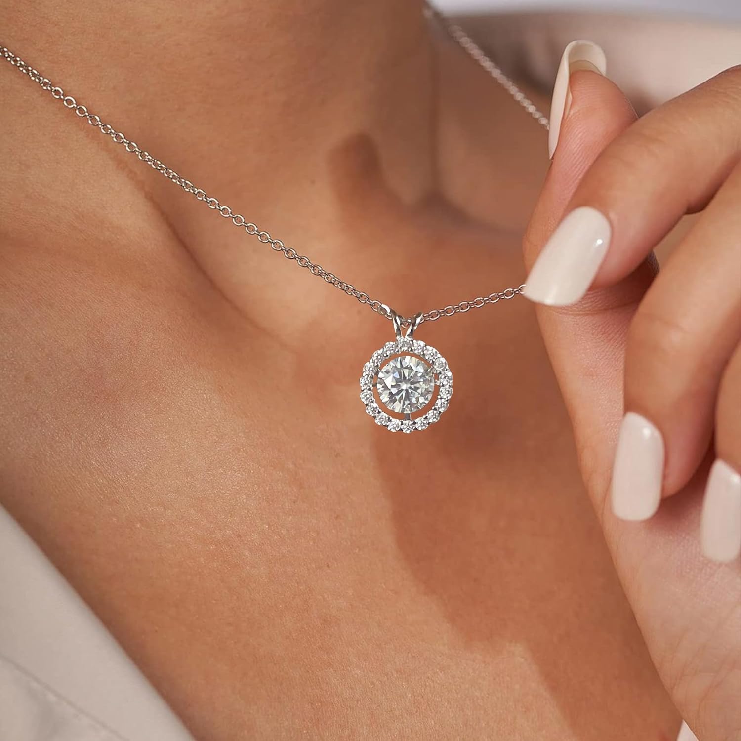 Moissanite 925 Sterling Silver Pendant Necklace 0.5-1 Carat Round Pear Cut, Dainty Elegent D Color Dancing Style with Bead Adjustable Chain Necklace for Women