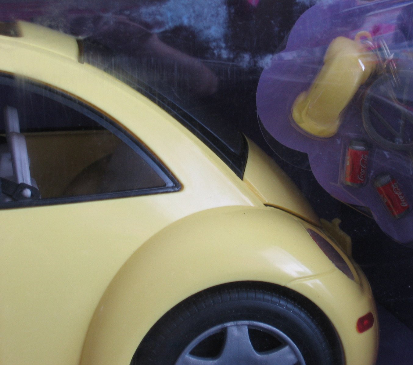 Amazon.com: Barbie Volkswagen Beetle Vehicle (Yellow) w/ Real Key