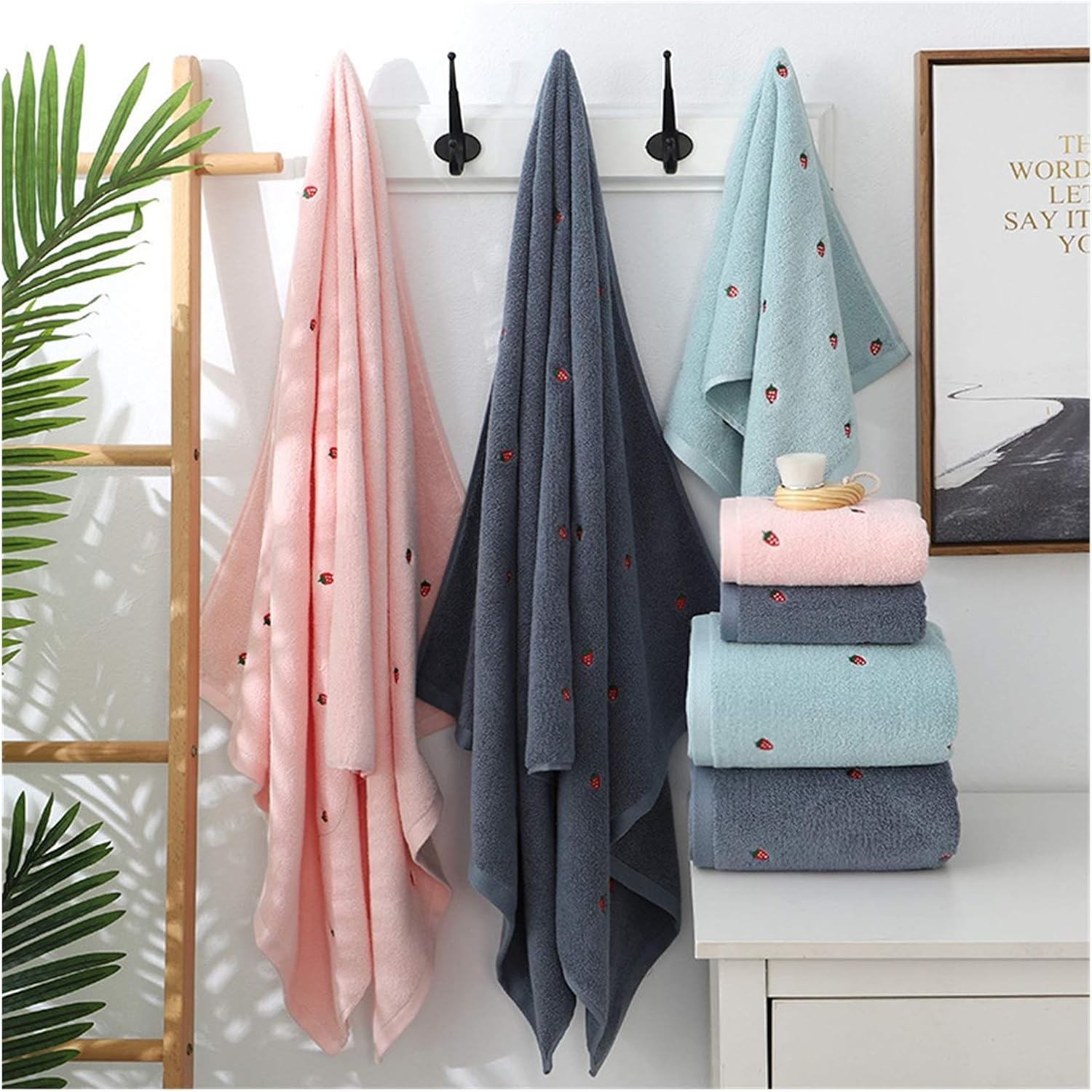 MANGGUO Cute bath towel New strawberry embroidered designer towel set 100% cotton bath towel Ladies cute towel (70x140cm) - Image 2