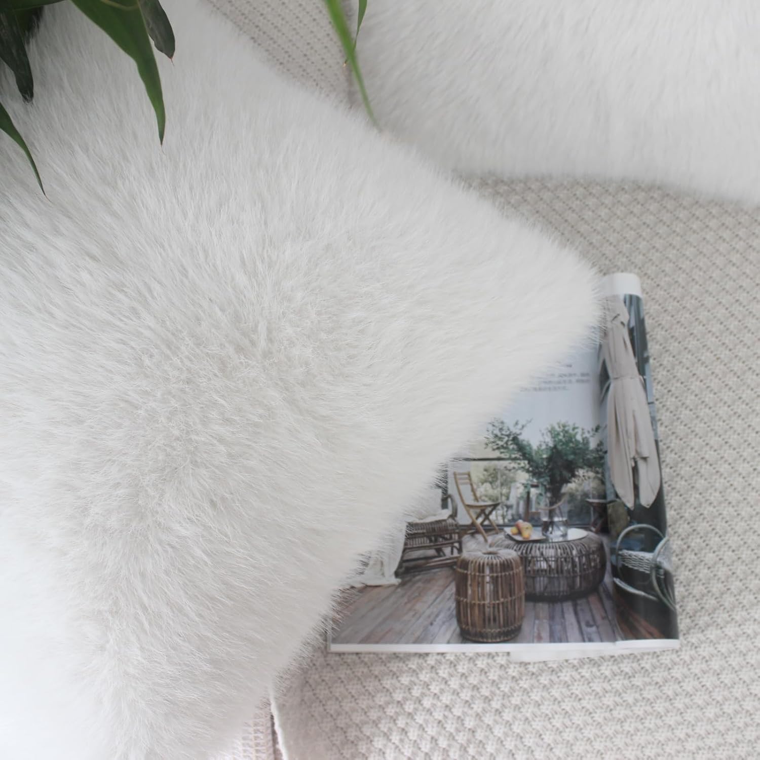 OYIMUA White Fluffy Throw Pillows Covers 20x20 Set of 2 Faux Fur Square Cushion Covers Decorative Pillows Cover Decor Pillow Cover Accent Neutral Couch Pillows for Living Room Bed