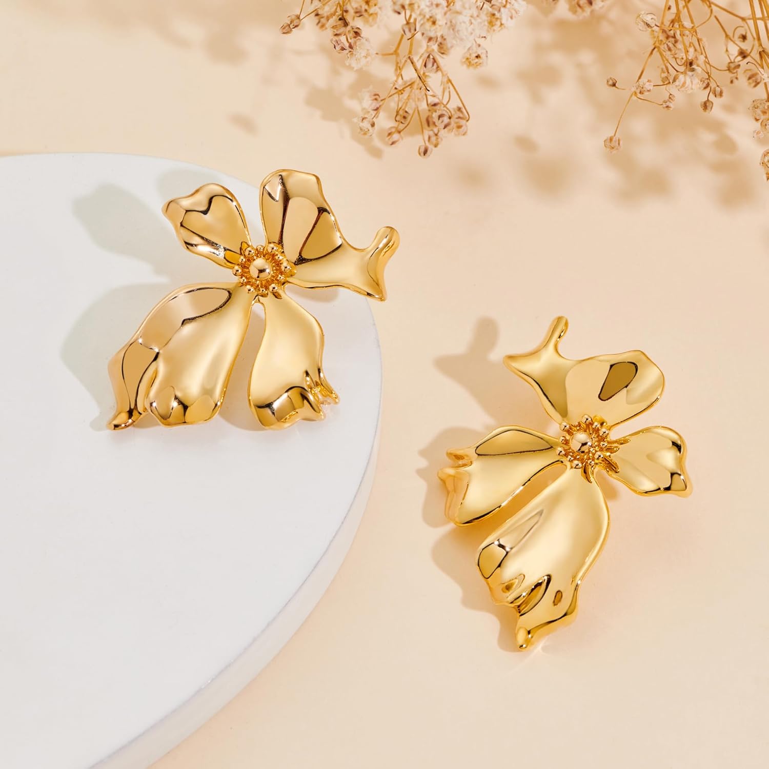 WOWORAMA Gold Statement Earrings for Women Gold Seashell Flower Earrings Boho Textured Ocean Wave Earrings Irregular Exaggerated Geometric Swirl Earrings - Image 4