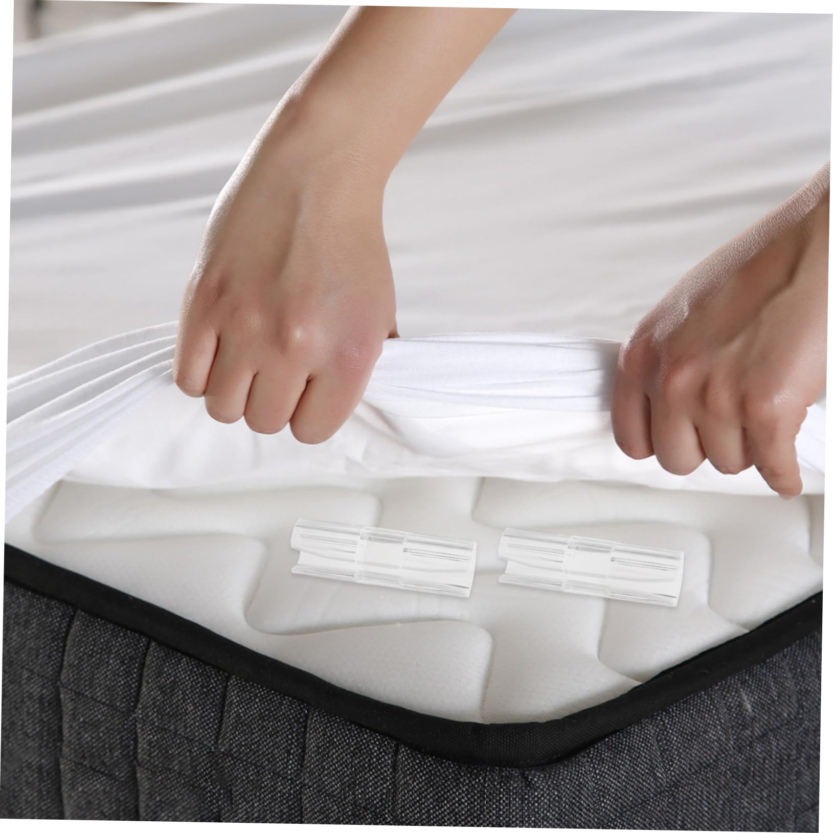 PRETYZOOM 12Pcs Non Slip Bed Clips Grippers for Bedding Prevents Sliding Keeps Mattresses Tidy for Bed Covers Curtains Fasteners