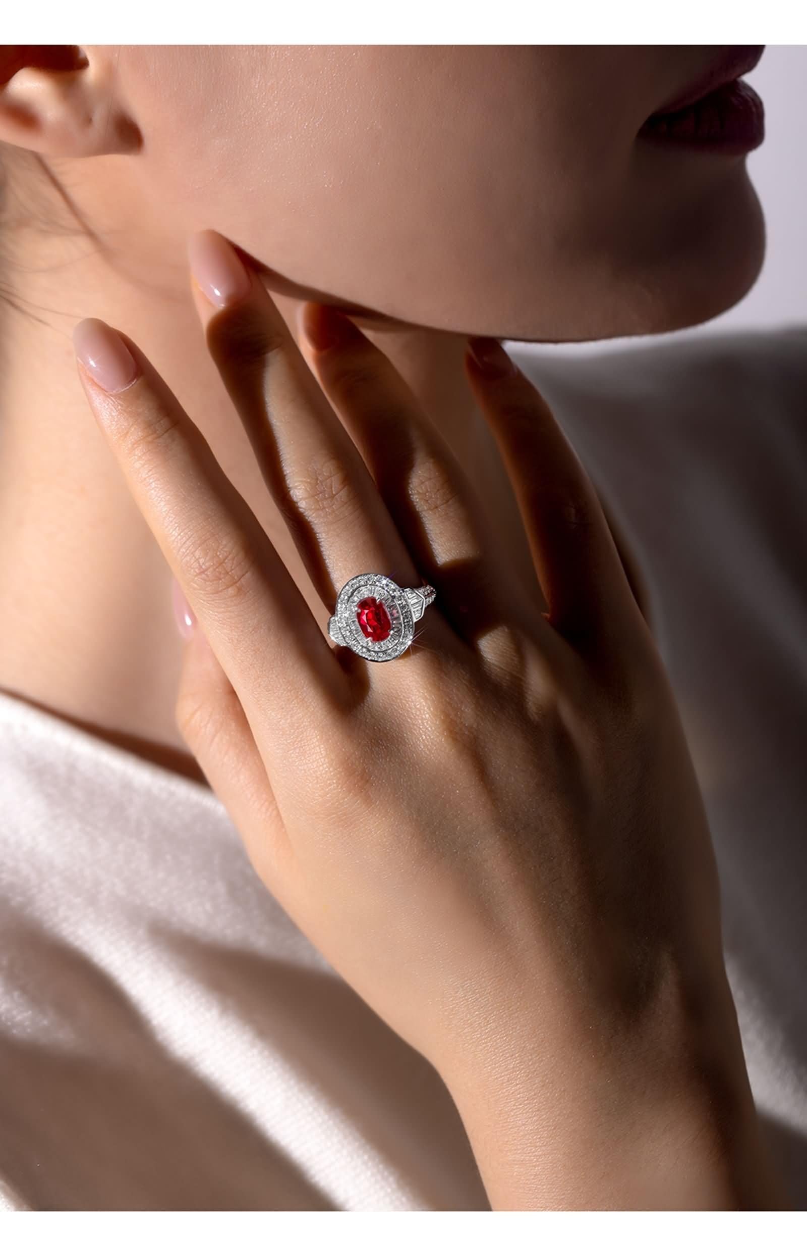 Anello di fidanzamento in oro 9 K/14 K/18 K in rubino sintetico, anello da cocktail con pietra preziosa pavé di lusso per lei, anelli di anniversario con rubino ovale coltivato in laboratorio